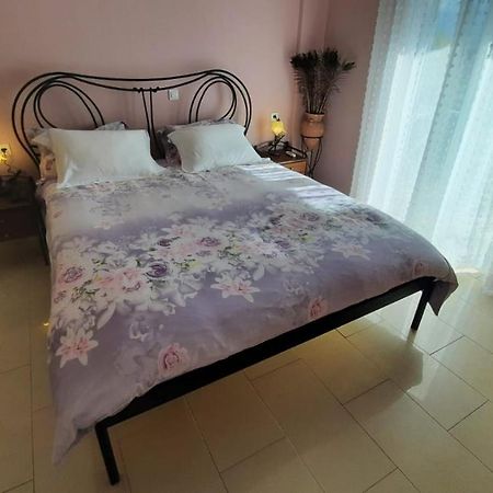 Ioannis - Room With Balcony Near Limnopula Gavrolimni Exterior foto